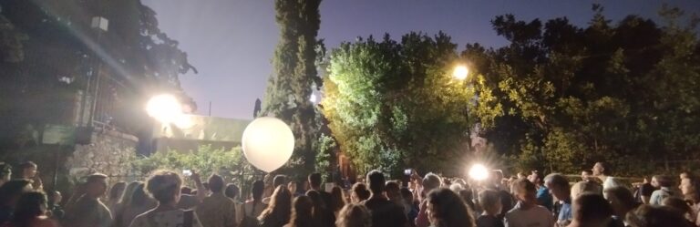 Στιγμιότυπα από παλαιότερες εκδηλώσεις Βραδιάς Ερευνητή με συμμετοχή του ΕΑΑ στο Δημόκριτο, στον Ελληνικό Κόσμο (Ίδρυμα Μείζονος Ελληνισμού) και στο Θησείο